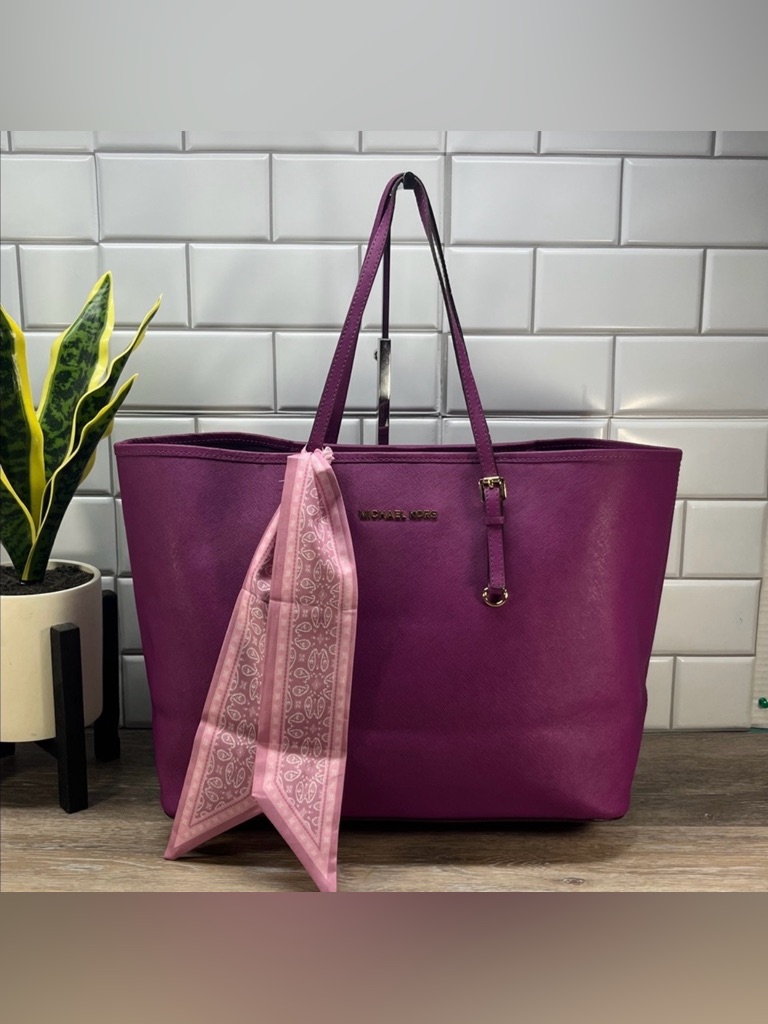 Michael Kors Fuchsia Jet Set Tote! Gently Used!!